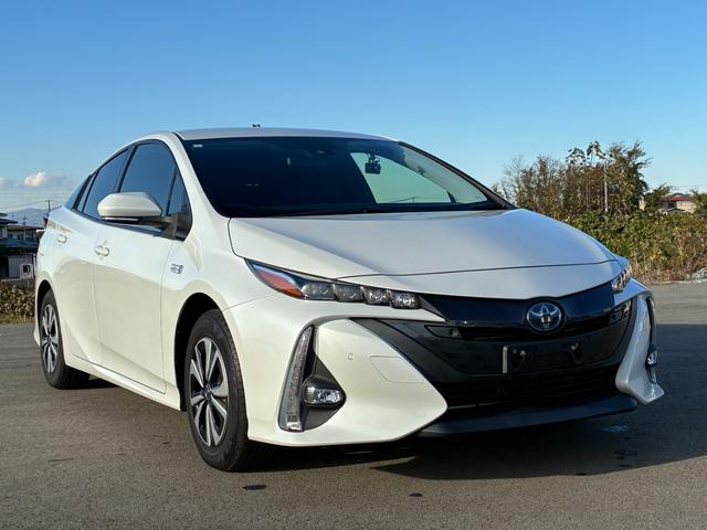 プリウスＰＨＶ(トヨタ) Ｓセーフティパッケージ　２ＷＤ　ＥＴＣ　ドラレコ　バックカメラ 中古車画像