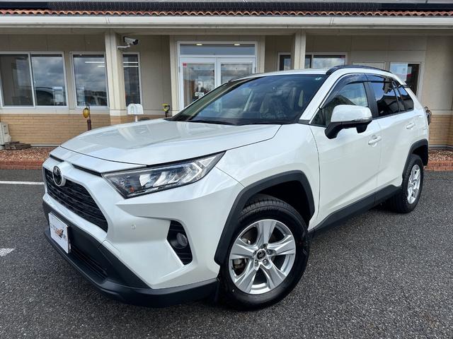 ＲＡＶ４ Ｘ　ワンオーナー　セーフティセンス　ディスプレイオーディオ　レーダークルーズコントロール　ブラインドスポットモニター　ステアリングスイッチ　ＬＥＤライト　純正１７ＡＷ　記録簿　禁煙車　スタットレス有り