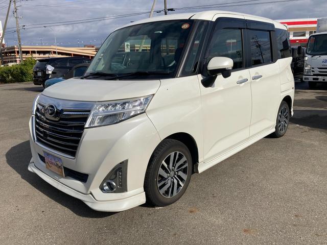 トール(ダイハツ) カスタムＧ　ＳＡＩＩ　４ＷＤ　ＥＴＣ　両側電動スライドドア　オートライト　ウォークスルー　ＬＥＤライト　ナビ・ＴＶ　バックカメラ　スマートキー　アイドリングストップ 中古車画像