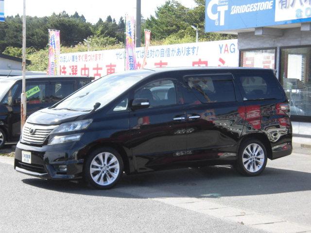 2.4Z プラチナムセレクション リアモニター HID ETC 3列シート 両側パワースライドドア 4WD(1枚目)