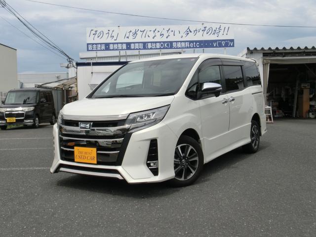 トヨタ ノア Ｓｉ　ダブルバイビーＩＩＩ　４ＷＤ　ナビ　フルセグＴＶ　ＤＶＤ　Ｂｌｕｅｔｏｏｔｈ　バックカメラ　衝突被害軽減装置　ＡＢＳ　クルーズコントロール　ＥＴＣ２．０　スマートキー　新品タイヤ装着　最終モデル　７人乗り