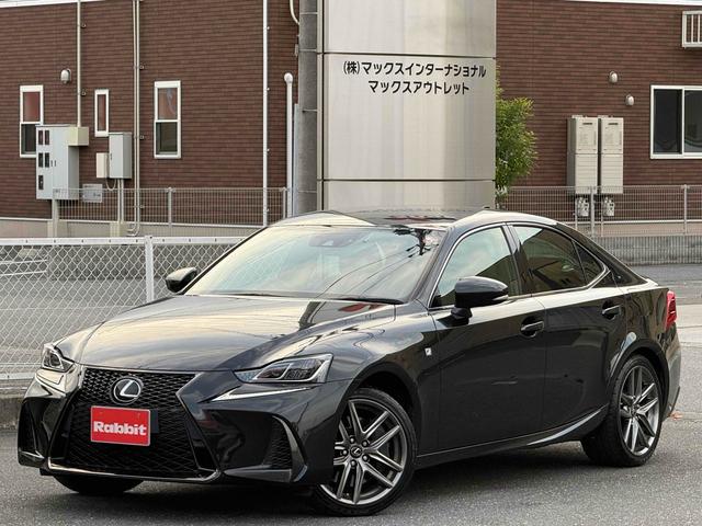 ハーフレザーシート　純正ナビＴＶ　純正１８インチＡＷ ＢＳＭ　バックカメラ　シートヒーター　ＬＥＤヘッドライト