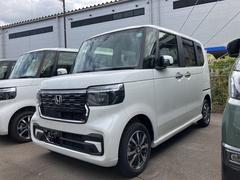 N-BOXカスタム ベースグレード 4WD 届け出済み未使用車 バックカメラ サイドカメラ 両側スライド・片側電動 クリアランスソナー オートクルーズコントロール レーンアシスト 衝突被害軽減システム オートライト LEDヘッドランプ 中古車画像
