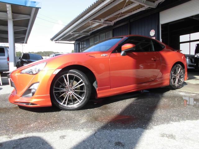 ８６ ＧＴリミテッド　モデリスタフルエアロ　リアスポイラー　純正ナビ＆フルセグテレビ＆ＤＶＤ＆Ｂｌｕｅｔｏｏｔｈ　バックカメラ　ＥＴＣ　キセノンライト　オートエアコン　ハーフレザーシート　シートヒーター　パドルシフト（1枚目）