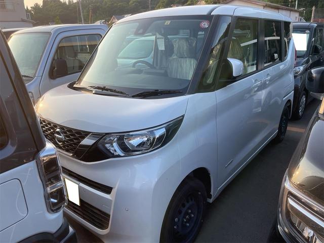 日産 ルークス Ｘ　４ＷＤ　全周囲カメラ　両側スライド