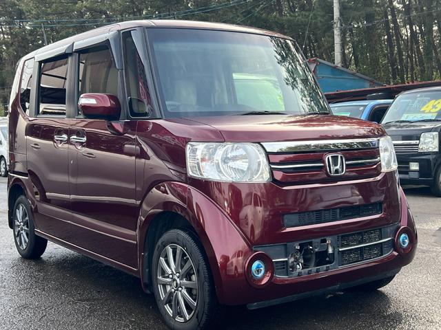 Ｎ−ＢＯＸカスタム(ホンダ) ４ＷＤ　Ｇ・Ｌパッケージ　キーレスエントリー、スマートキー、ＥＴＣ、ＨＤＤナビ、バックカメラ、ＣＤ／ 中古車画像