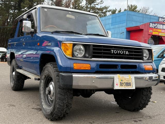 ランドクルーザープラド(トヨタ) 切り替え４ＷＤ、タ−ボ　ＣＤ／ＤＶＤ、ＥＴＣ、電動格納ミラー、Ｂｌｕｅｔｏｏｔｈ接続、バックカメラ、アルミホイール付き、 中古車画像