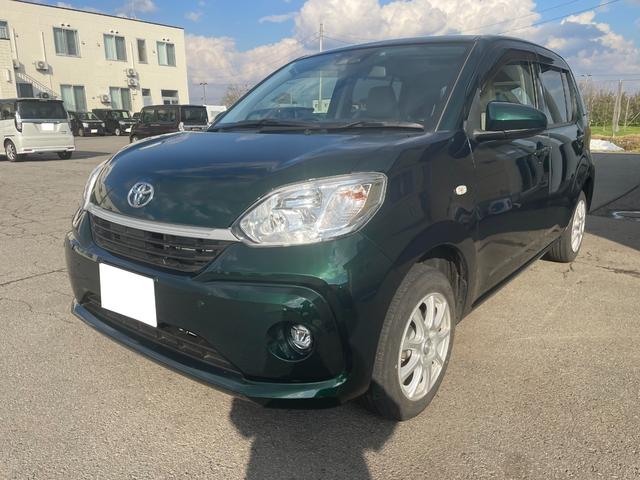 パッソ(トヨタ) Ｘ　ＬパッケージＳ　スマートアシスト　寒冷地仕様　アイドリングストップ　オートハイビーム　Ｄ席シートヒーター　純正ナビ　バックカメラ　Aftermarketアルミホイール 中古車画像