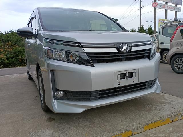 家族みんなで遊びに行こう！！８人乗りで車中泊もＯＫ 寒冷地仕様でリヤヒーターも完備　装備も充実でラクラクドライブ！！