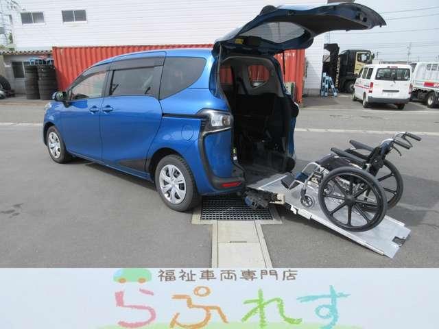 トヨタ シエンタ Ｘ　１．５Ｘウェルキャブ車いす仕様車Ｉ　２ｎｄシート付　５名