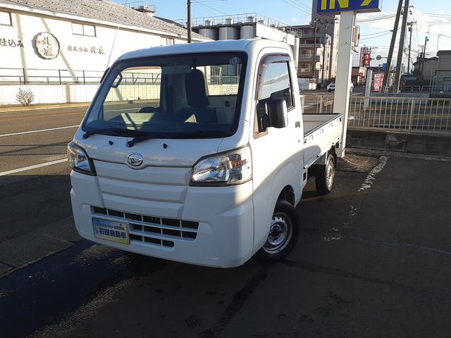 ハイゼットトラック(ダイハツ) スタンダード　４ＷＤ　ＡＴ　４枚リーフスプリング　純正ラジオ　禁煙車　ワンオーナー　マッド・バイザー　荷台マッド　エアコン　パワステ　スペアキー 中古車画像