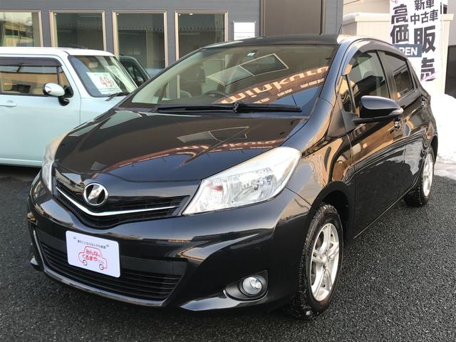 ジュエラ 1年保証付/禁煙車/ストラーダフルセグナビ/Bluetooth接続/走行中TV視聴可/スマートキー/キー2つ有り/冬タイヤアルミセット付き/サブウーファー付き/電格ミラー(1枚目)