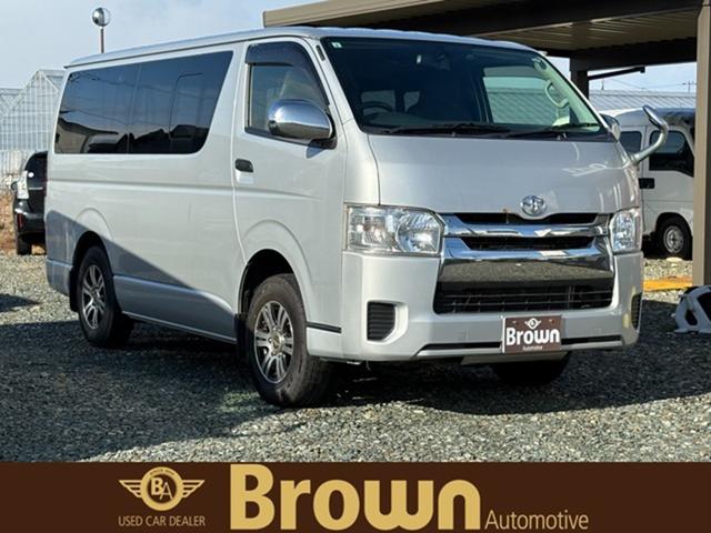 Ｈ２９ハイエースバン４ＷＤ入荷☆９人乗り／リアヒータ 展示場が数か所ございます！スムーズな対応の為、ご来店の際は是非ご連絡を！