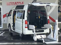 ハイエースバン ウェルキャブBタイプ 4WD ディーゼルターボ トヨタセーフティセンス 車いす用固定装置2基 リモコン付き電動スイングアームリフト オートステップ 手摺り 純正ナビ ワンセグTV バックカメラ ドライブレコーダー キーレス 中古車画像