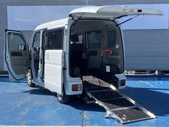 NV100クリッパーリオ チェアキャブ車いす移動車 4WD ターボ車 車いす用スロープ 電動ウインチ リヤヒーター シートヒーター 手摺り 社外ナビ 車線逸脱警報装置 分割可倒式リヤシート スライドドアクローザー スマートキー 中古車画像