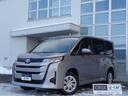 ノア Ｘ　４ＷＤ　衝突被害軽減システム　ナビ　Ｂｌｕｅｔｏｏｔｈ　ＤＶＤ　ＵＳＢ　ＥＴＣ　バックカメラ　レーダークルーズコントロール　ＬＥＤヘッドライト　キーレス　片側電動スライドドア　ワイパーデアイサー（1枚目）