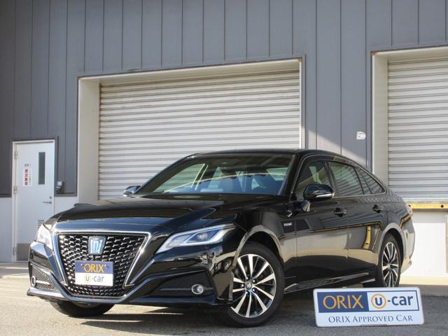 クラウンハイブリッド(トヨタ) Ｓ　Ｃパッケージ　Ｆｏｕｒ　衝突被害軽減システム　ＥＴＣ　ナビ　フルセグＴＶ　Ｂｌｕｅｔｈｏｏｔ　ＤＶＤ　ＵＳＢ　１００Ｖ電源　パワーシートヒーター　ステアリングヒーター　ＬＥＤヘッドライト　リモートスタート　ワイパーデアイサー 中古車画像