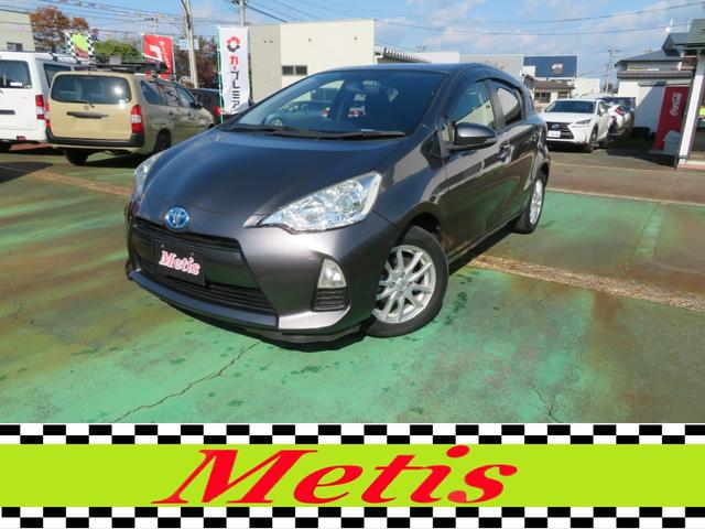 アクア入庫です！社外エンジンスタータ！シートヒータ！ 社外ナビ！ワンセグ！Ｂカメラ！Ｂｌｕｅｔｏｏｔｈ！社外１５ＡＷ！ＥＴＣ！