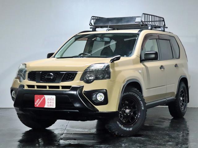 日産 エクストレイル ２０Ｘ　４ＷＤ／ベージュ２トーン全塗装／バンパーガード／新品ホイール／新品マッドタイヤ／新品ルーフキャリア／ヘッドライト加工