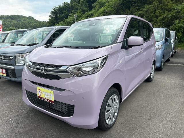 Ｍ　届け出済み未使用車　バックカメラ　クリアランスソナー　レーンアシスト　衝突被害軽減システム　オートライト　アイドリングストップ　電動格納ミラー　シートヒーター　ベンチシート　ＣＶＴ　盗難防止システム