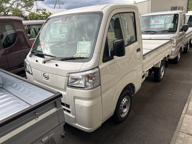 ハイゼットトラック(ダイハツ) スタンダード 4WD 届け出済み未使用車 軽トラック MT 衝突被害軽減システム クリアランスソナー アイドリングストップ オートライト ESC エアコン パワーステアリング 運転席エアバッグ 助手席エアバッグ 中古車画像