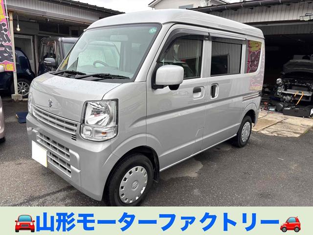 滑りやすい状況の道路でも４ＷＤなら安心！ 運転席エアバッグ　助手席エアバッグ