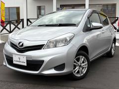 ヴィッツ F スマイルエディション 純正メモリーナビゲーション(Bluetooth対応) ETC HIDヘッドライト スマートキー プッシュスタートエンジン 社外アルミ オートエアコン 電動格納ミラー パワーウインドウ CVT 中古車画像