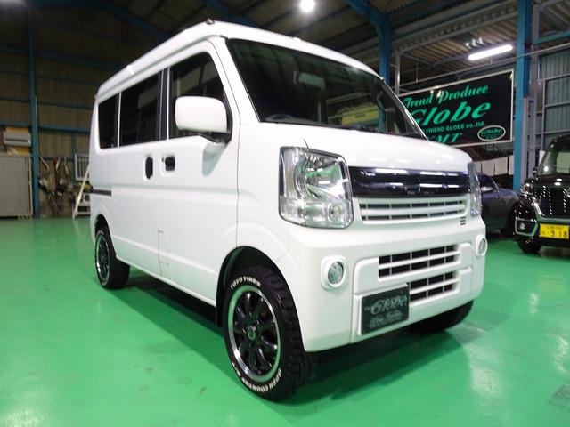 エブリイ(スズキ) ジョインターボ　廃盤ターボ５マニュアル．４ＷＤ後期型．ハイリフト車．Aftermarket足回り１５アルミ．検対マフラー取付．大型８インチナビフルセグＴＶ．Ｂカメラ．ＥＴＣ付．革調シートカバー．カーボングリル．外モモハンドル．レーダー 中古車画像