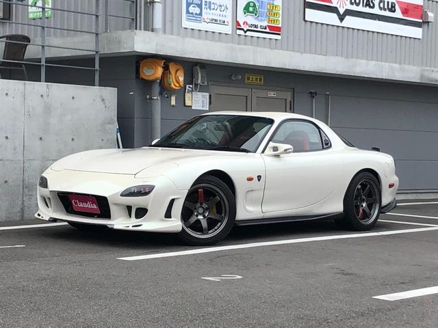 ＲＸ－７ タイプＲＢ　後期５型　タイプＲＢ　Ｓパッケージ　５速ＭＴ　ガナドールエアロミラー　ＨＫＳ車高調　ＶＯＬＫレーシングＴＥ３７ＳＬアルミホイール　ＭＯＭＯステ　Ｄｅｆｉ３連メーター　ＢＲＩＤＥシート　外装パール全塗装