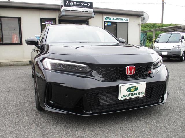 タイプＲ　・ワンオーナー・ホンダコネクトディスプレー・ナビ・フルセグ・ＥＴＣ２．０・ホンダセンシング・コーナーセンサー・フルＬＥＤヘッドライト・＋Ｒスイッチ・ドライブモード・ブレンボ・１９アルミ・ホンダＬｏｇＲ
