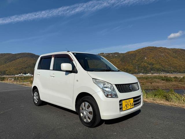 ボタンひとつで楽々開閉！便利なキーレスエントリー♪ 運転席エアバッグ　助手席エアバッグ