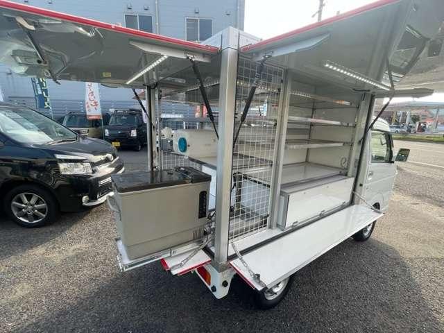 スズキ キャリイトラック ＫＣスペシャル　移動販売車　冷蔵冷凍ショーケース　３方開き