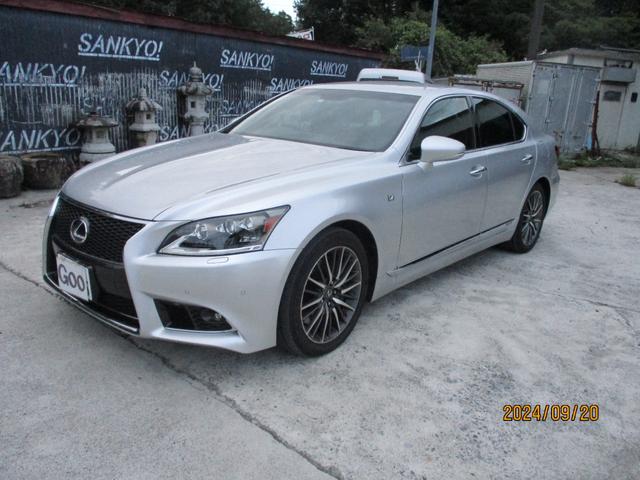 ＬＳ６００ｈ　Ｆスポーツ　４ＷＤ