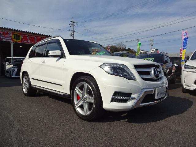 メルセデス・ベンツ ＧＬＫクラス ＧＬＫ３５０　４マチックＡＭＧスポーツパッケージ　・左ハンドル・純正ナビ・Ｂカメラ・パワーバックドア・フルセグＴＶ・アテンションアシスト・ハーフレザー・前席メモリ付きパワーシート・前席シートヒーター・Ｂｌｕｅｔｏｏｔｈ音楽・純正ＡＷ１９インチ・ＥＴＣ