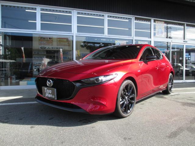 マツダ ＭＡＺＤＡ３ファストバック Ｘ　ブラックトーンエディション　６速オートマ　ナビＴＶ　ＥＴＣ　３６０℃カメラ　衝突軽減装置装着車