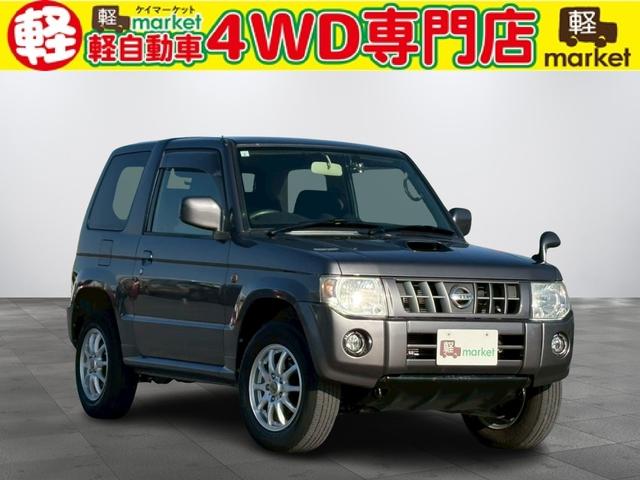 キックス(日産) ＲＸ　４ＷＤ　ターボ車　フロア４速ＡＴ　Aftermarketナビ　バックカメラ　Ｄ席シートヒーター　ＡＢＳ　キーレスエントリー　エアコン　パワステ　パワーウィンドウ　Ｗエアバッグ　電動格納ミラー　Aftermarketアルミ　ドラレコ 中古車画像
