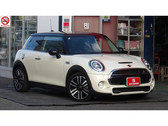 ＭＩＮＩ(ミニ) クーパーＳＤ　／後期モデル／禁煙車／インテリジェントセーフティ／コンフォートアクセス／純正ナビ／Ｂｌ 中古車画像