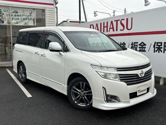 日産 エルグランド ２５０ハイウェイスターアーバンクロム　ワンオーナー　禁煙車　アルパイン８インチナビＴＶ　バックカメラ　ＥＴＣ　両側パワースライド　助手席側ワンタッチオートスライド　木目調革コンビステアリング　グラファイトフィニッシュ１８インチＡＷ