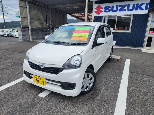 アイドリングストップでガソリンを節約！ パワーウィンドウ　運転席エアバッグ　助手席エアバッグ