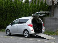 ラクティス  1.5Gウェルキャブ 車いす仕様車Iリア席付 中古車画像