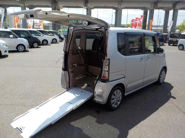 Ｇ　福祉車輌　両側スライドドア　ナビ　ＴＶ　スマートキー　アイドリングストップ　電動格納ミラー　ベンチシート　ＣＶＴ　盗難防止システム　ＡＢＳ　ＥＳＣ　ＣＤ　ＵＳＢ　ミュージックプレイヤー接続可