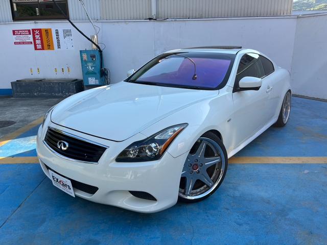 ３７０ＧＴ　タイプＳＰ　車高調　サンルーフ　２０インチホイール　黒革シート