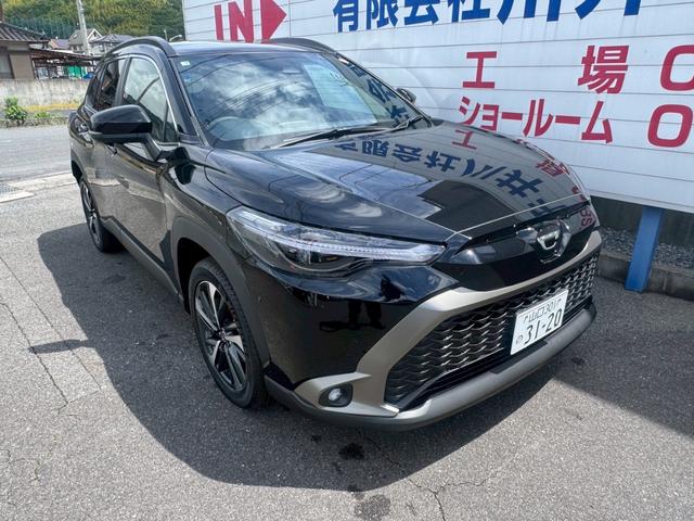 ハイブリッド　Ｚ　全周囲カメラ　オートクルーズコントロール　レーンアシスト　パワーシート　パークアシスト　衝突被害軽減システム　サンルーフ　ナビ　オートマチックハイビーム　オートライト　ＬＥＤヘッドランプ
