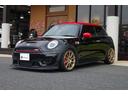 ＭＩＮＩ ジョンクーパーワークス　ミッドナイトブラック　中期　レムスマフラー　車高調　ＢＬＩＴＺ　ＺＺ－Ｒ　社外ホイール　１８インチ　ダイナミカシート　ナビ　バックカメラ（1枚目）