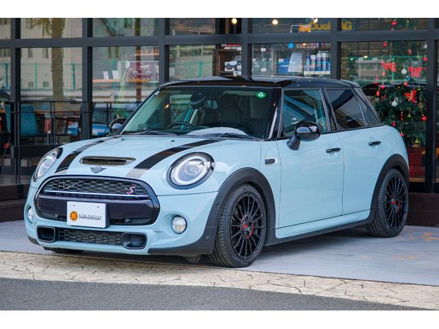 希少な限定車！アイスブルー　ブラックエディション！ 全国どこでも販売可能です！あなただけの【ＭＩＮＩ】をパラドックスで！！