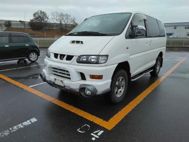 三菱 デリカスペースギア シャモニー　ハイルーフ　ディーゼルターボ　４ＷＤ　寒冷地仕様車　ＣＡＴ　ＡＢＳ　アルホイールミ　カロッツェリアナビ　ＥＴＣ　８人乗り　修復歴なし　パワーステアリング