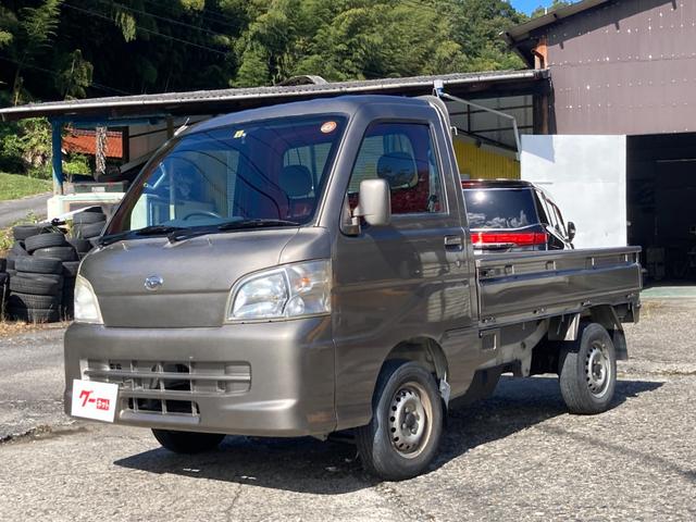 ５速ＭＴ　２ＷＤ　三方開　内装赤塗装　外装加修済 ヘッドライトレベライザー　最大積載量３５０ｋｇ　ラジオ