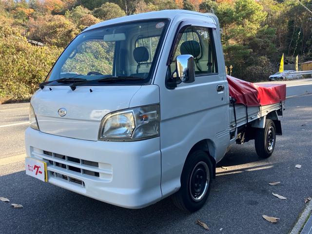 荷台幌付き　５速ＭＴ　シートカバー　社外ステアリング マッドガード　ＣＤ　ＥＴＣ　エアコン　パワステ　三方開　２ＷＤ