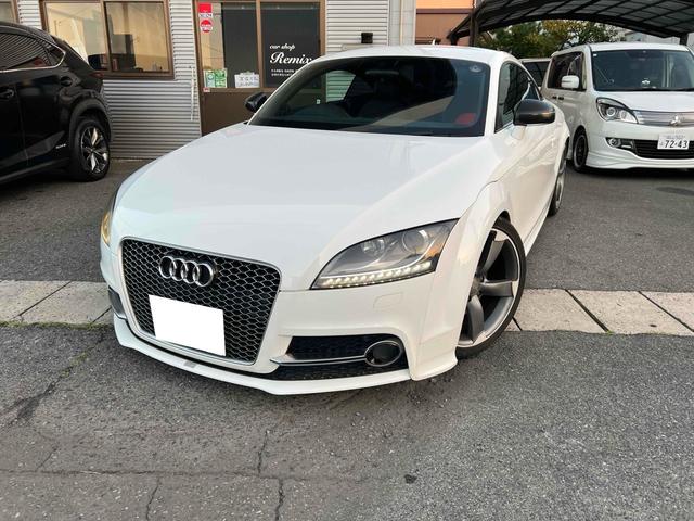 後方確認をサポート！バックカメラ付き！ パワーウィンドウ　運転席エアバッグ　助手席エアバッグ　サイドエアバッグ