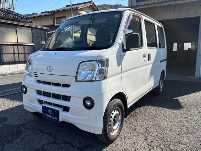 ハイゼットカーゴ(ダイハツ) スペシャルクリーン　車検令和９年１１月２４日　法人ワンオーナー　４ＷＤ　４速オートマ　パワーウィンドウ　フロントフォグライト　ＡＢＳ　ＳＲＳエアバック　集中ドアロック　タイミングチェーン　取説　保証書　整備点検記録簿 中古車画像